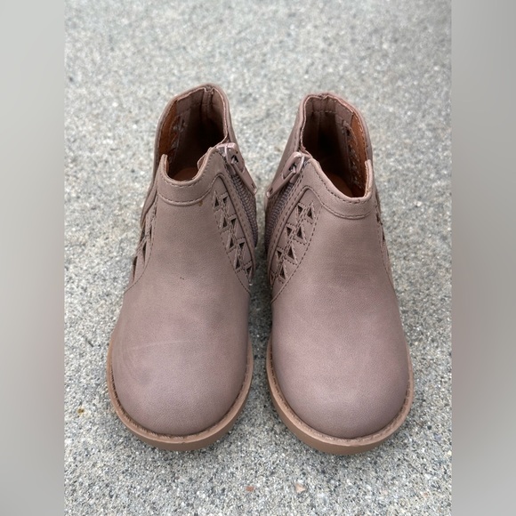 Taupe Size 6 - Infant Toddler Chelsea like Cut Ankle Heel Booties - Picture 2 of 6